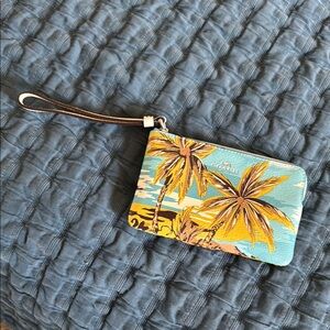 NWOT Coach Hawaii Tropical Palm Corner-zip Wristlet